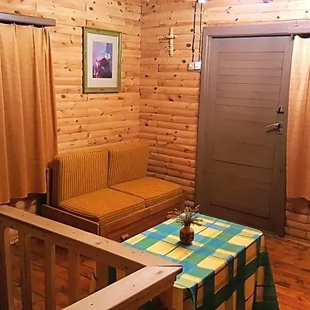 Bory Tucholskie Skorzenno Kolo Osieka ロッジ *